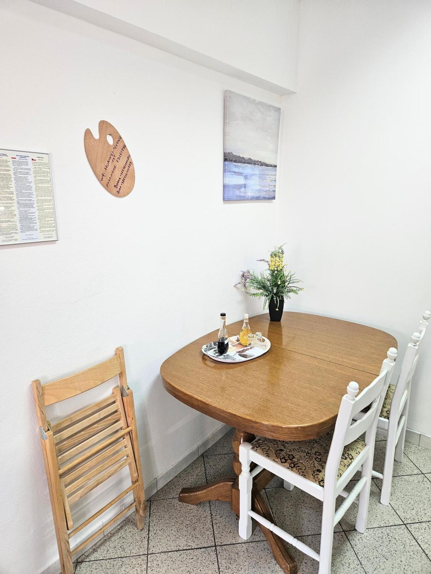 Apartmani Majic Makarska Bilik gambar